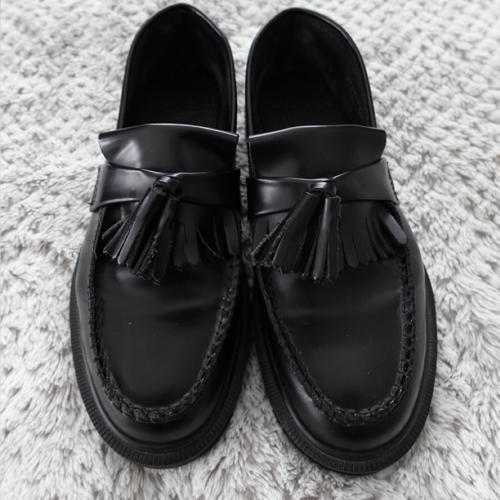 Dr. Martens Black Tassel Loafers Women’s 8 Leather Slip-On